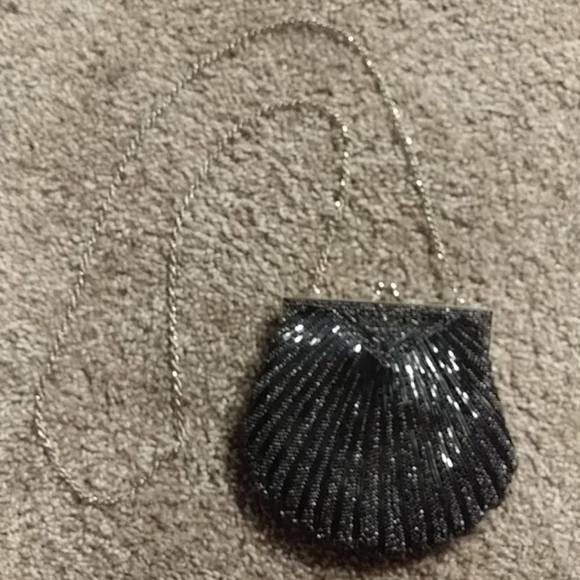 Jenny Buchanan Handbags - Fancy Beaded seashells purse